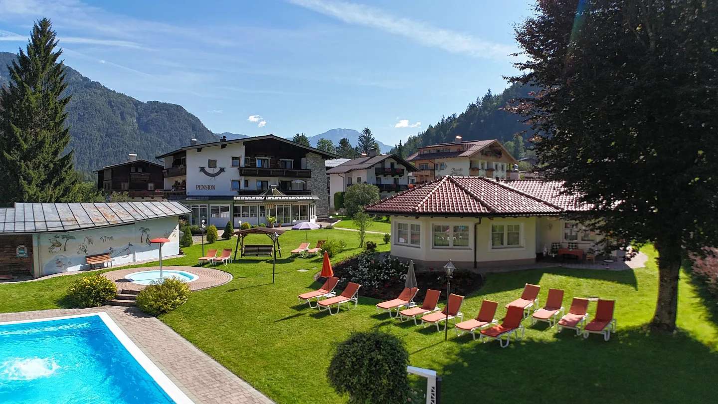 unser_berghof_erpfendorf_hotel_urlaub_kitzbueheler_alpen_chalet(1)